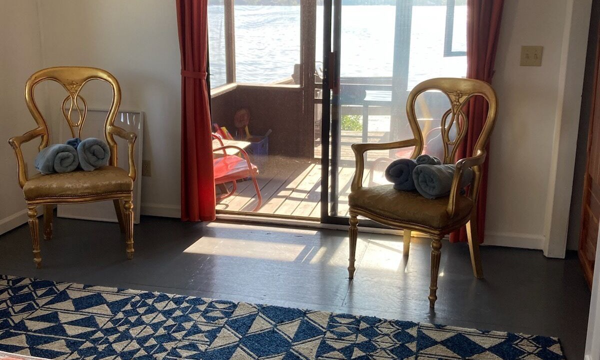 Photo of Bedroom in Redwood