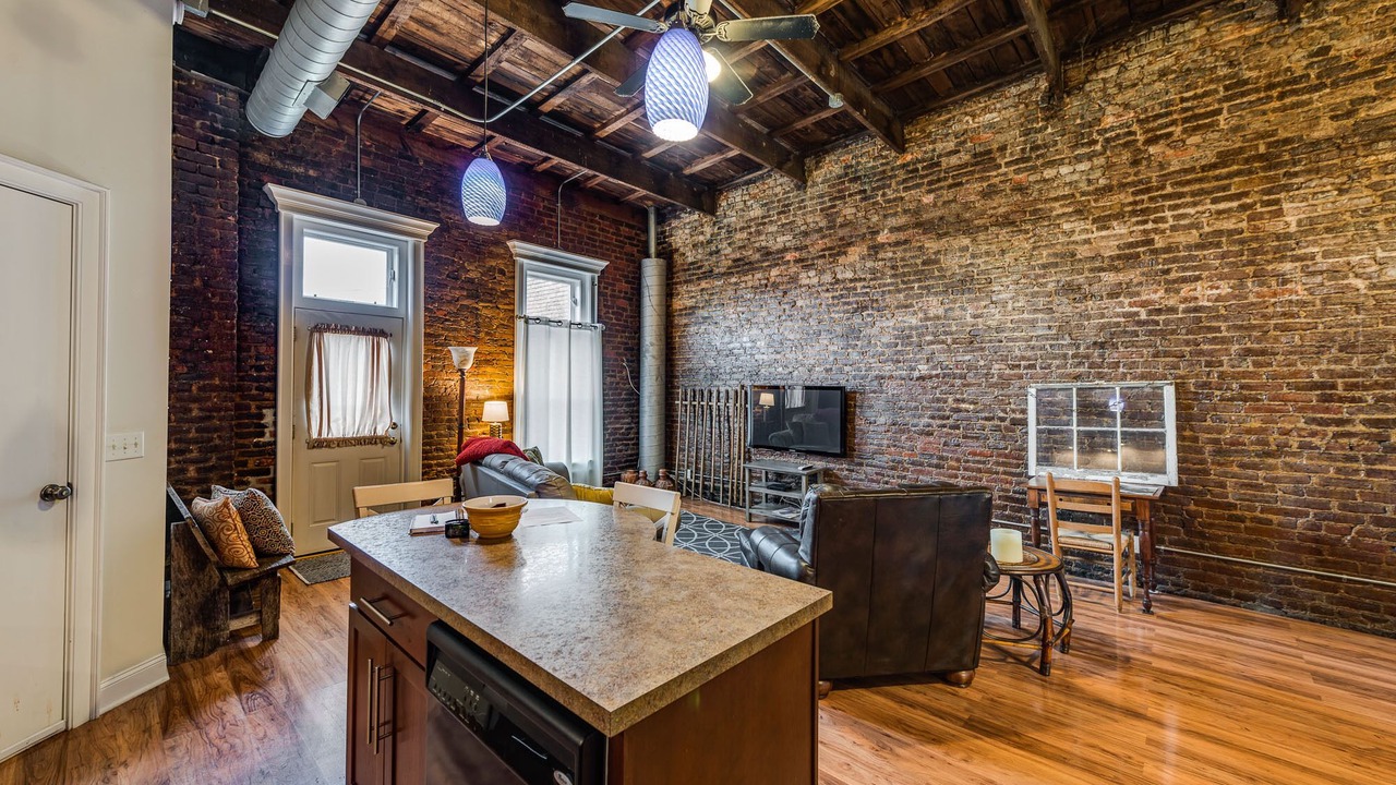 Photo of Livingroom in Cookeville