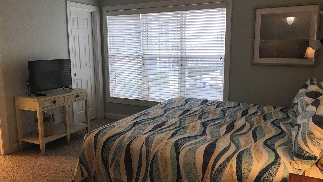 Photo of Bedroom in Ocean Isle Beach