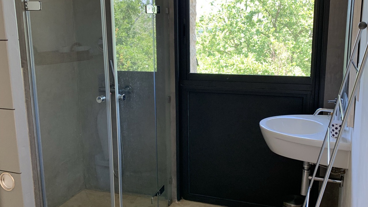 Photo of Bathroom in Loriol-du-Comtat