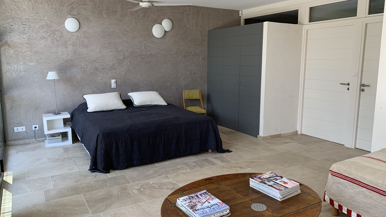 Photo of Bedroom in Loriol-du-Comtat