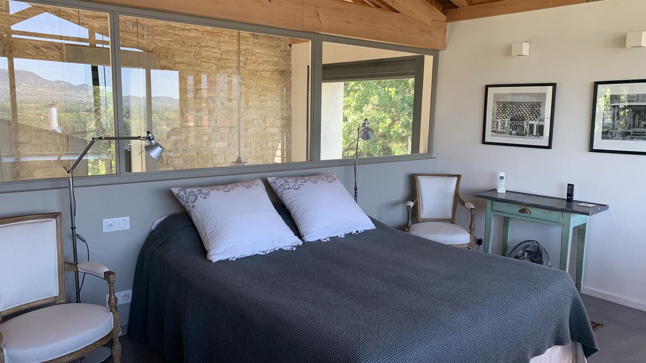 Photo of Bedroom in Loriol-du-Comtat