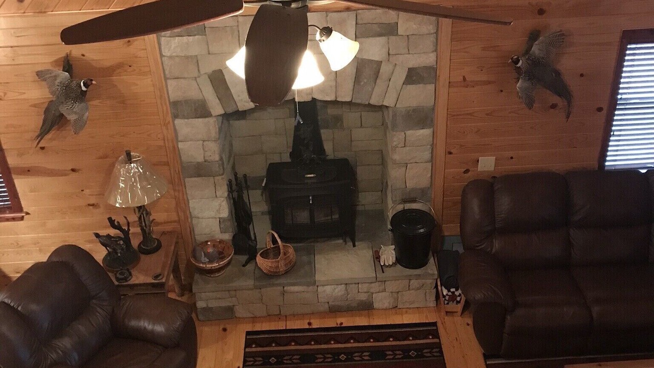 Photo of Livingroom in Heavener