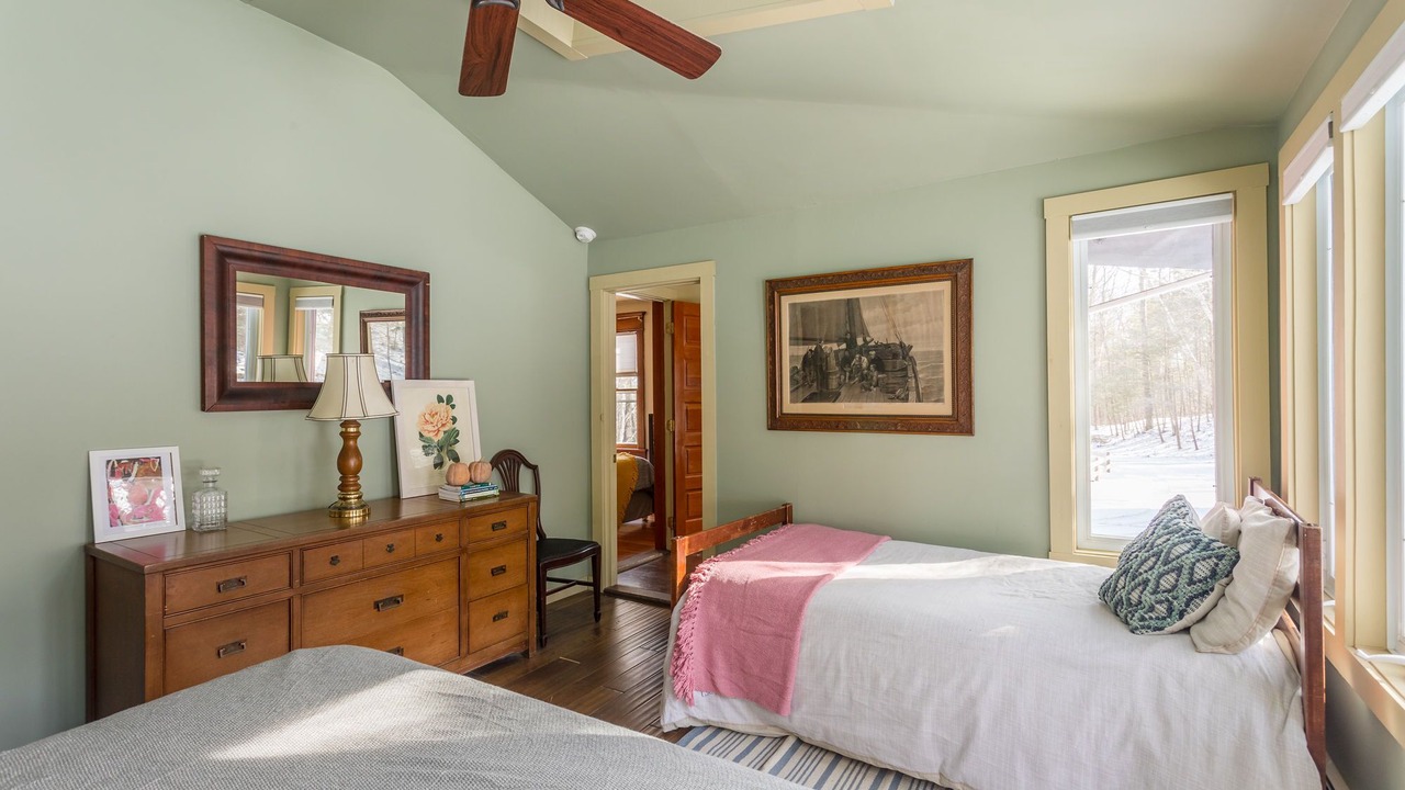 Photo of Bedroom in West Saugerties