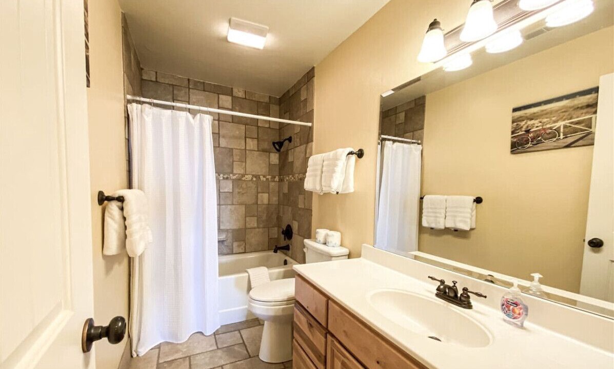 Photo of Bathroom in Sweetwater