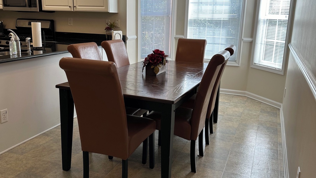 Photo of Bedroom in Flowery Branch