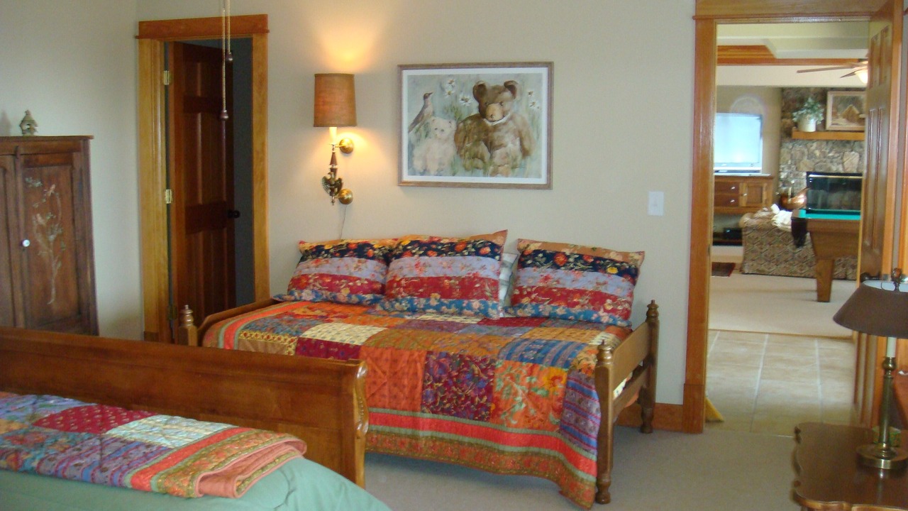 Photo of Bedroom in Roseland