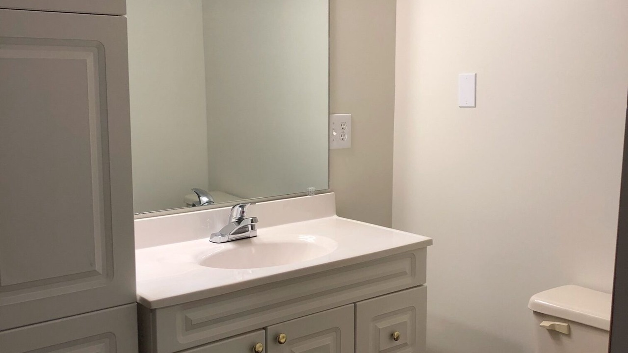 Photo of Bathroom in Lyndhurst