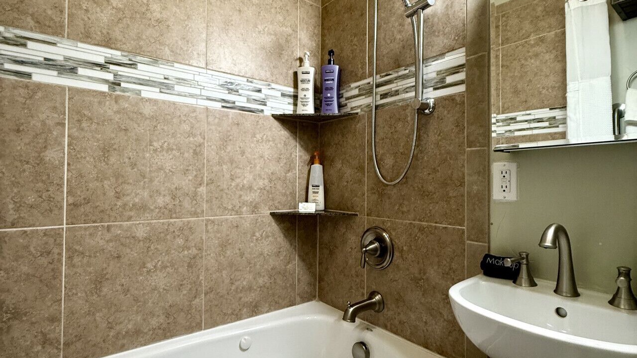 Photo of Bathroom in Baker City