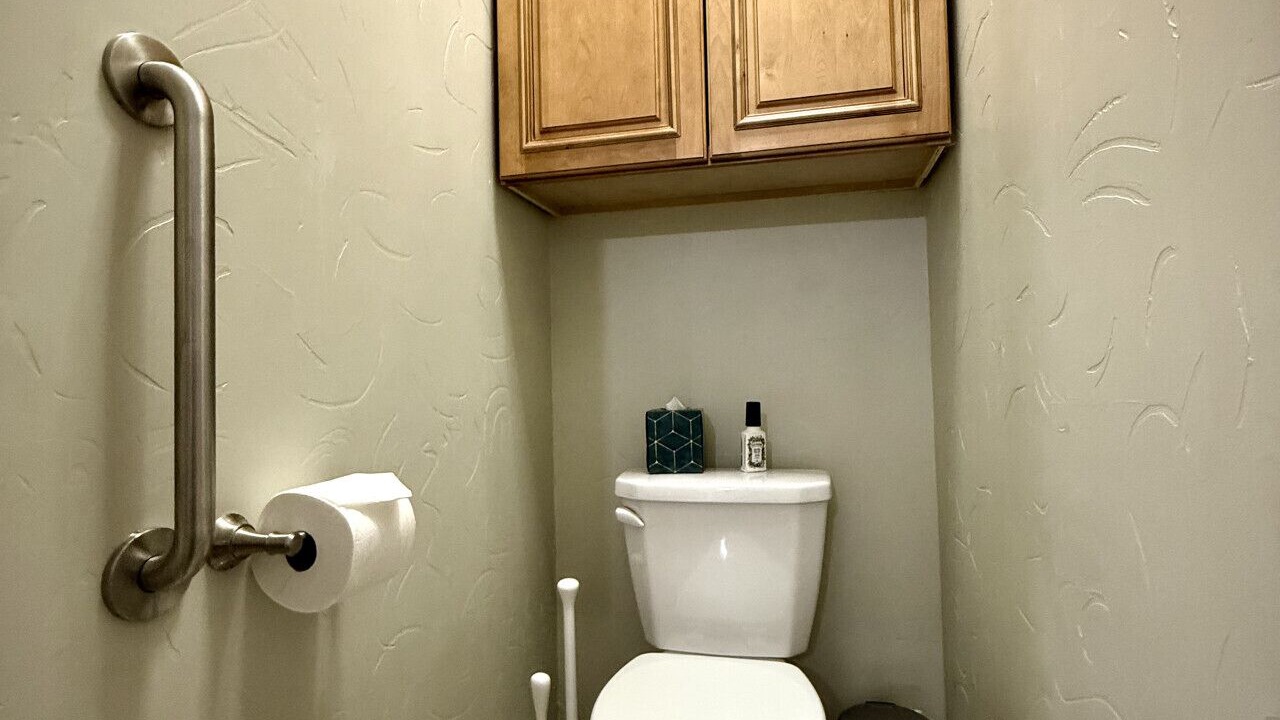 Photo of Bathroom in Baker City