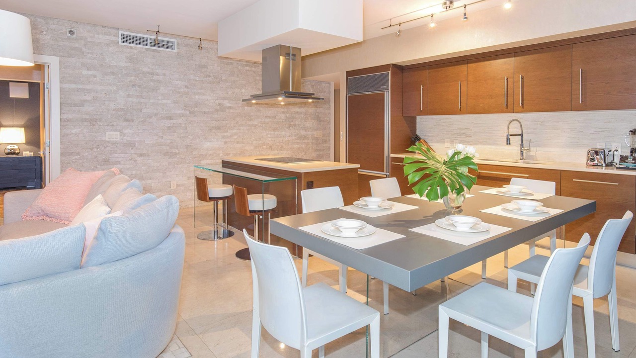 Photo of Others in Downtown Miami