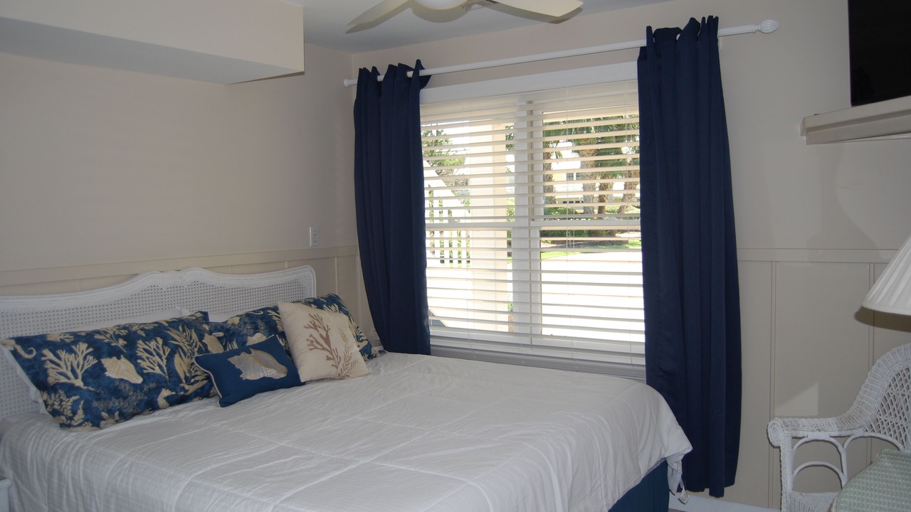 Photo of Bedroom in Shell Island