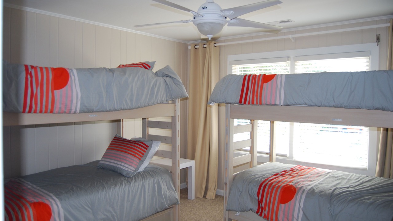 Photo of Bedroom in Shell Island