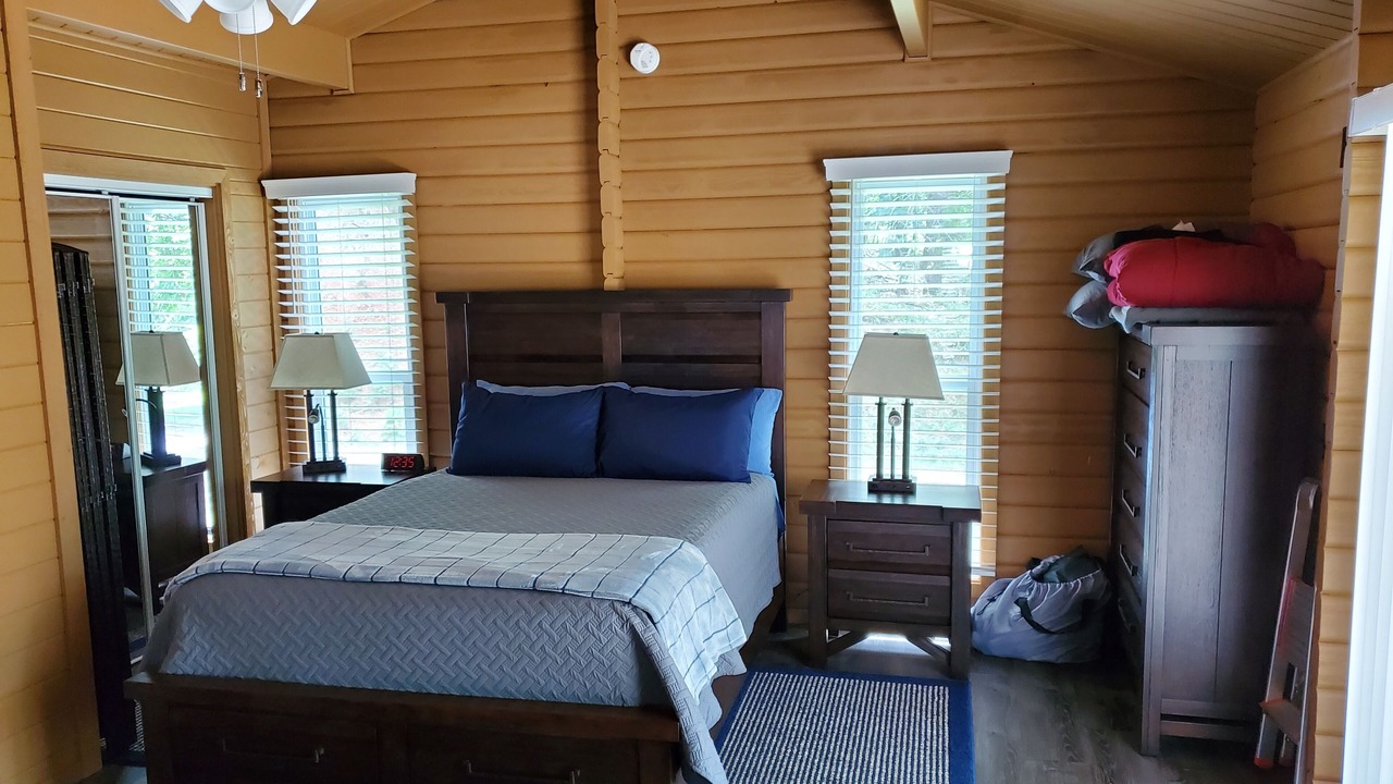Photo of Bedroom in Rogers