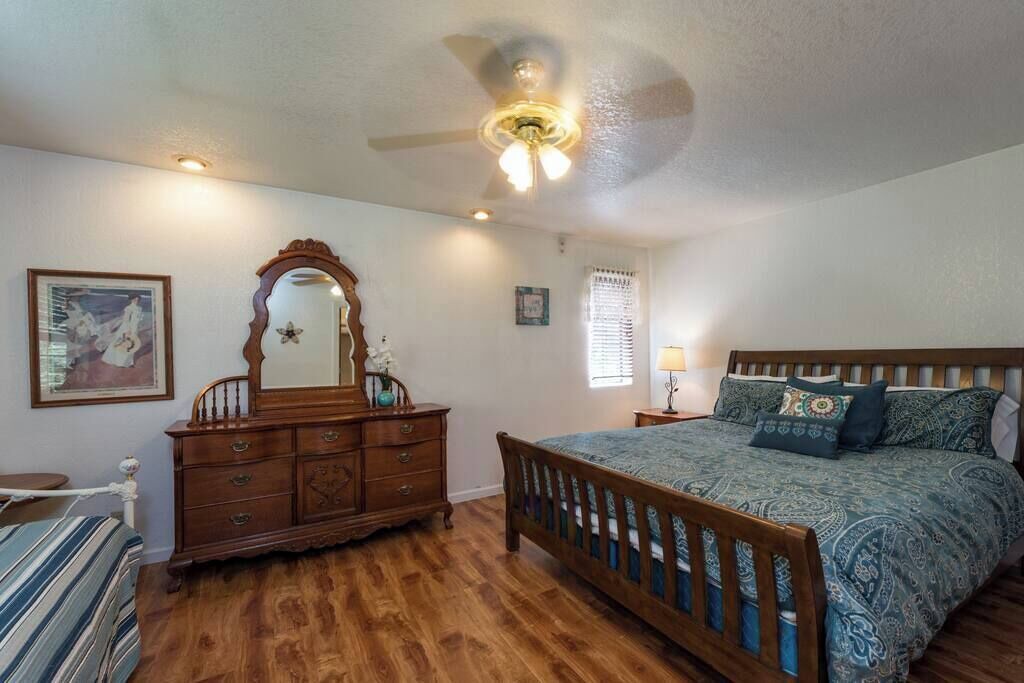 Photo of Bedroom in Yosemite National Park