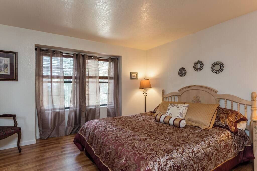 Photo of Bedroom in Yosemite National Park