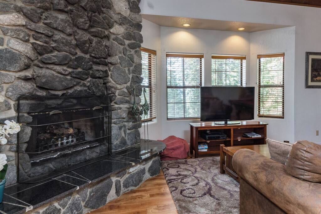Photo of Livingroom in Yosemite National Park