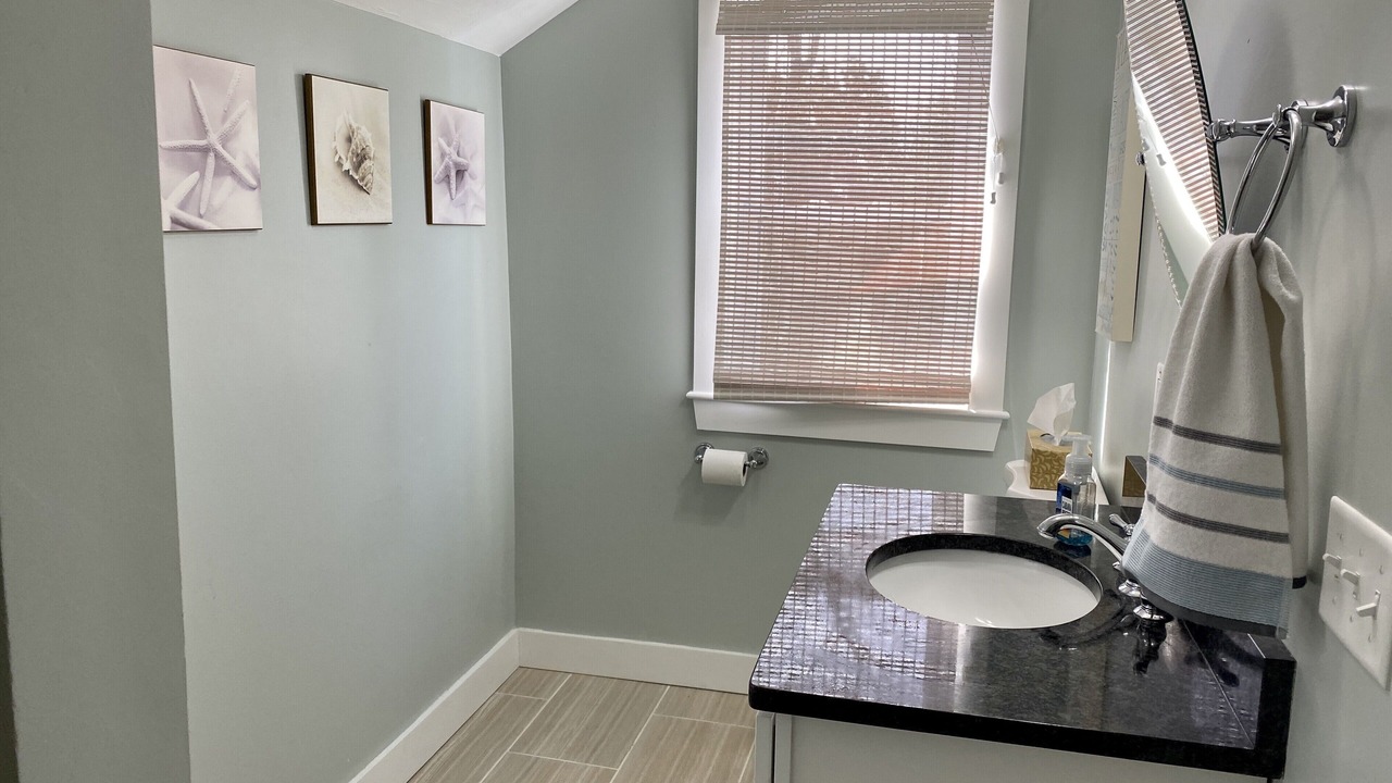 Photo of Bathroom in Campground Landing