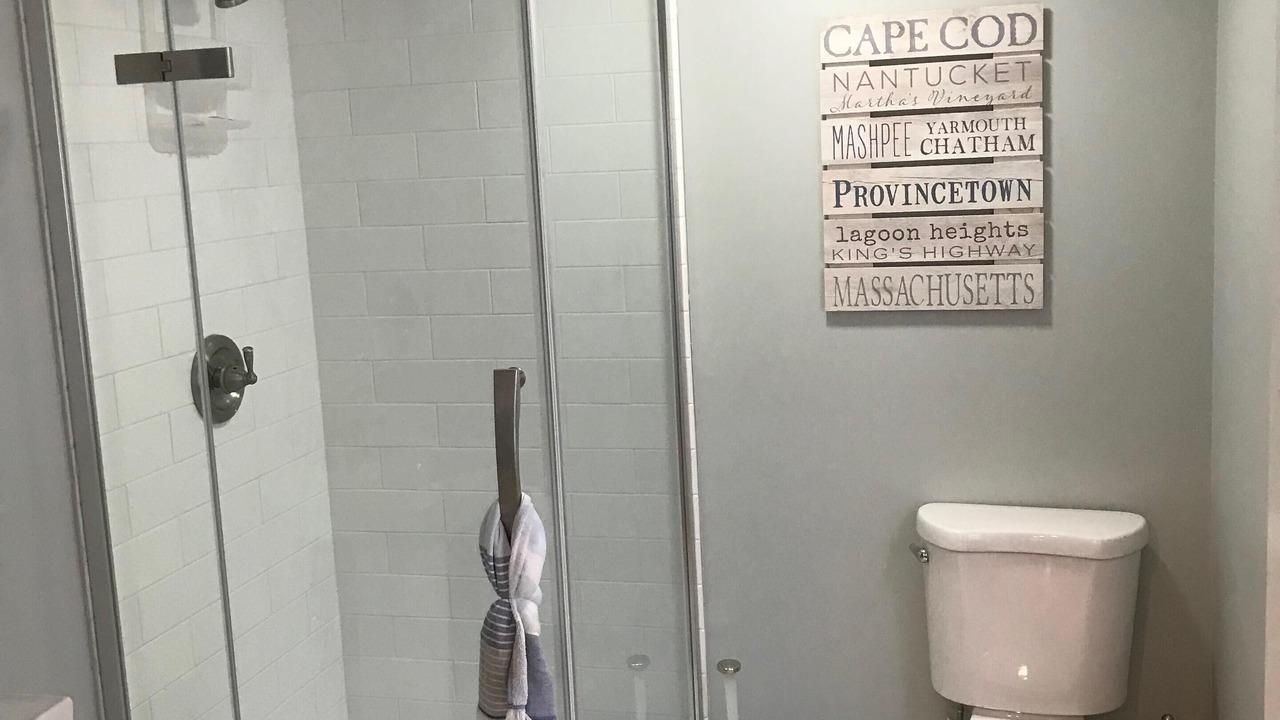 Photo of Bathroom in Campground Landing