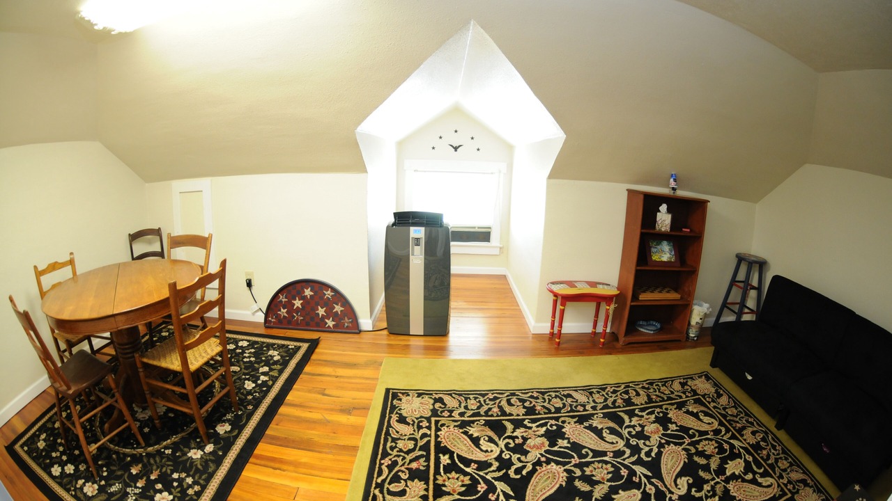 Photo of Bedroom in Maple Hill