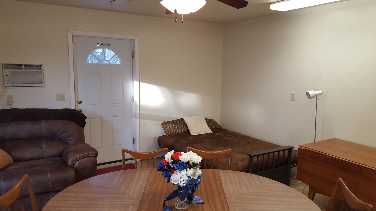 Photo of Bedroom in Maple Hill
