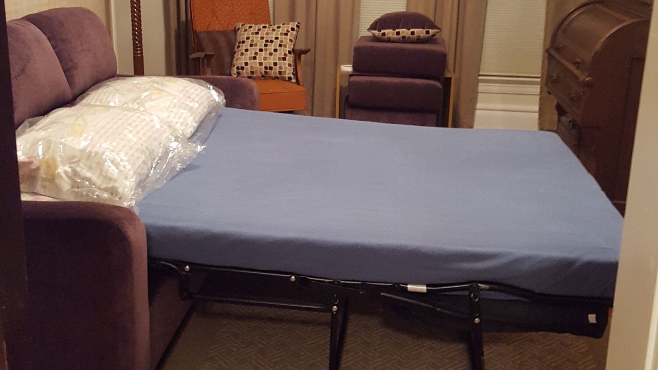 Photo of Bedroom in Maple Hill