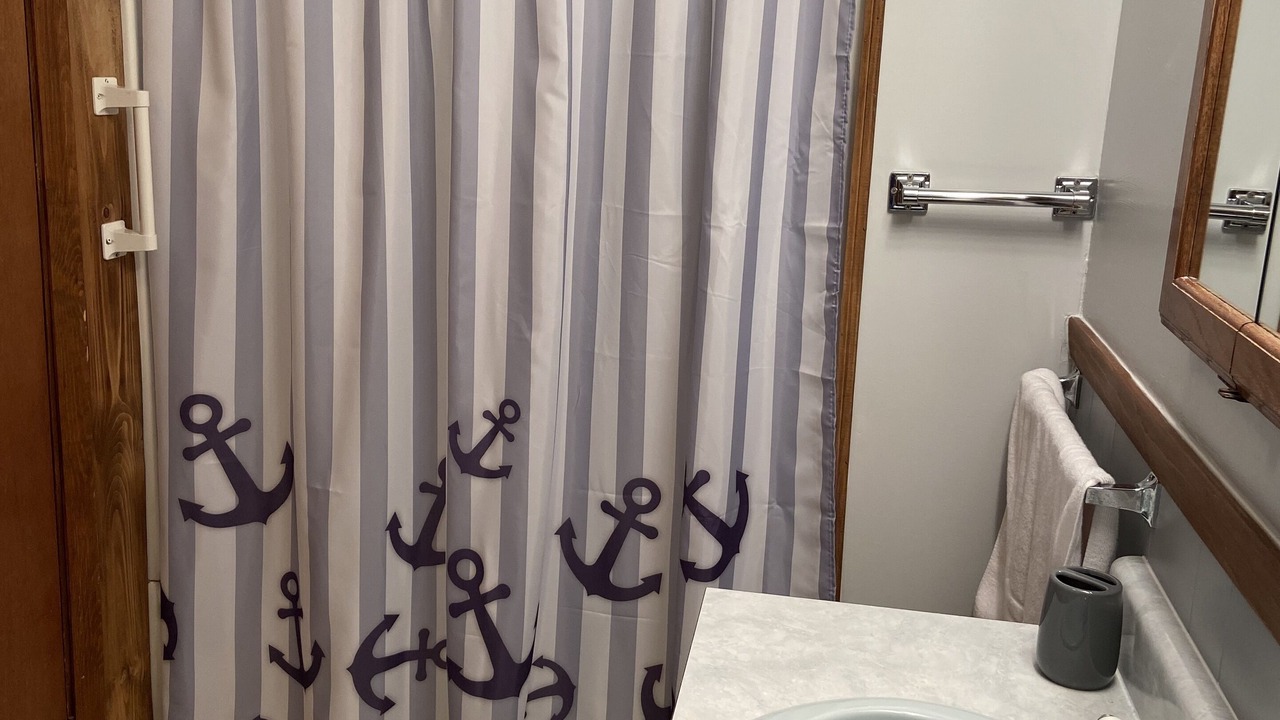 Photo of Bathroom in Granite Point