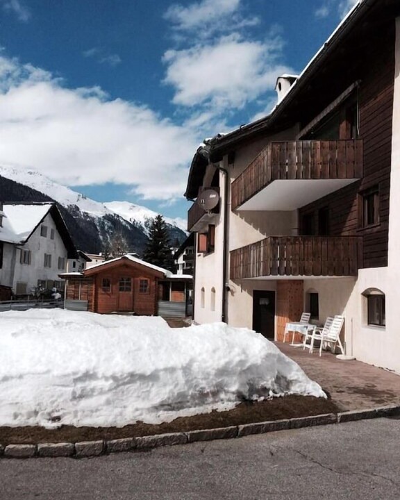 Photo of Buildings in Zernez