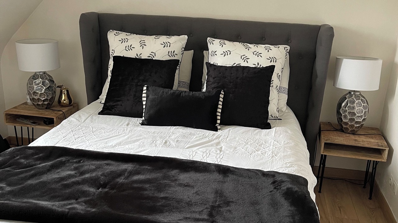 Photo of Bedroom in La Meignanne