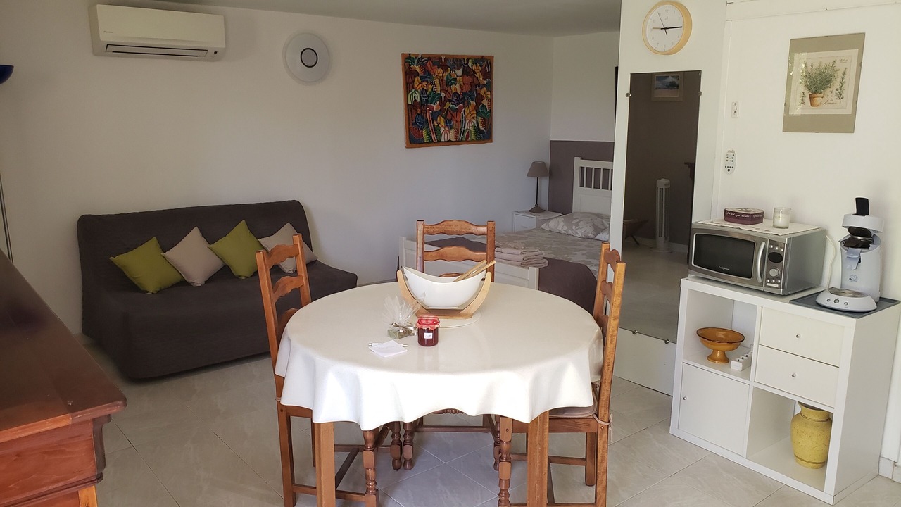 Photo of Livingroom in Saint-Henri