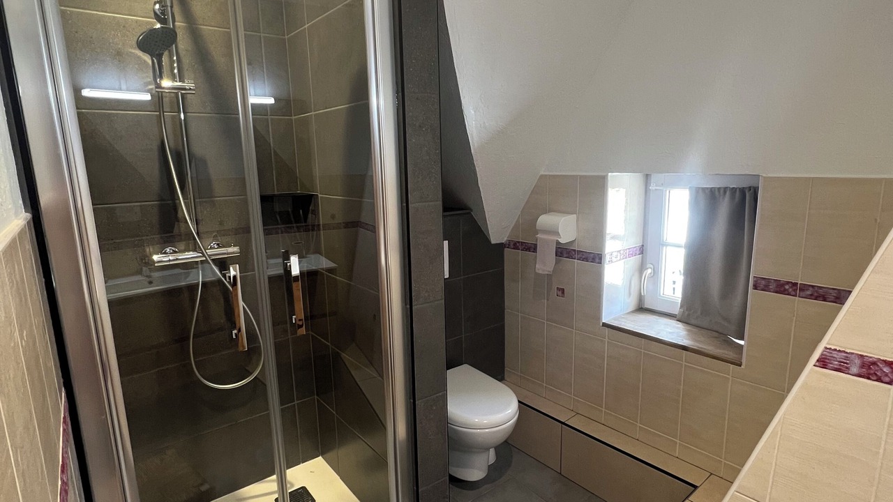Photo of Bathroom in Tingry