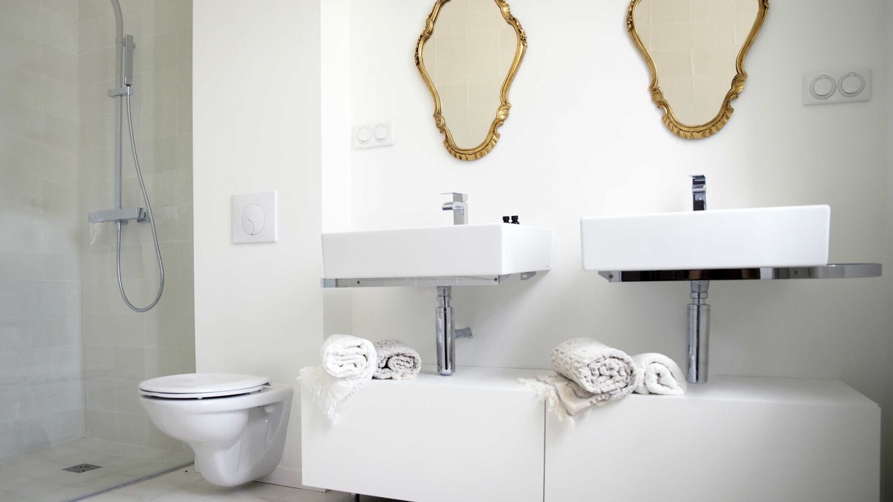 Photo of Bathroom in Arles