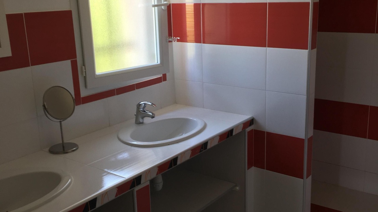 Photo of Bathroom in Saint-Raphael