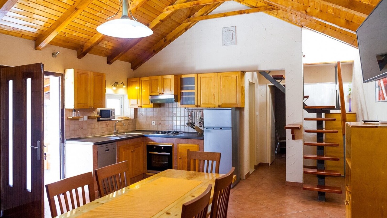 Photo of Kitchen in Potirna