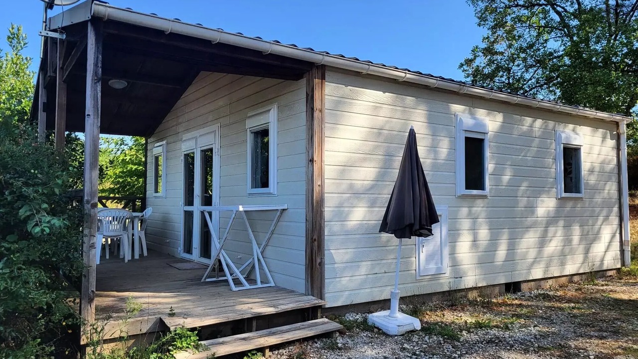 Photo of Outdoor in Salles