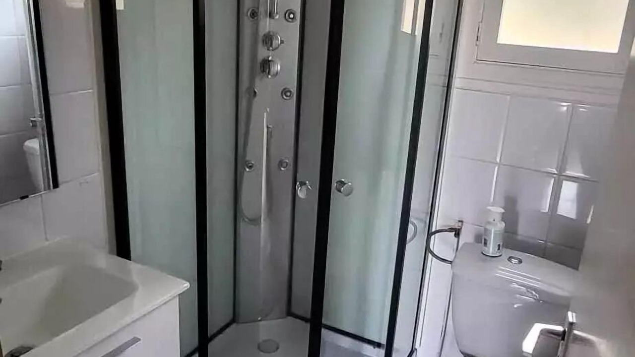 Photo of Bathroom in Salles