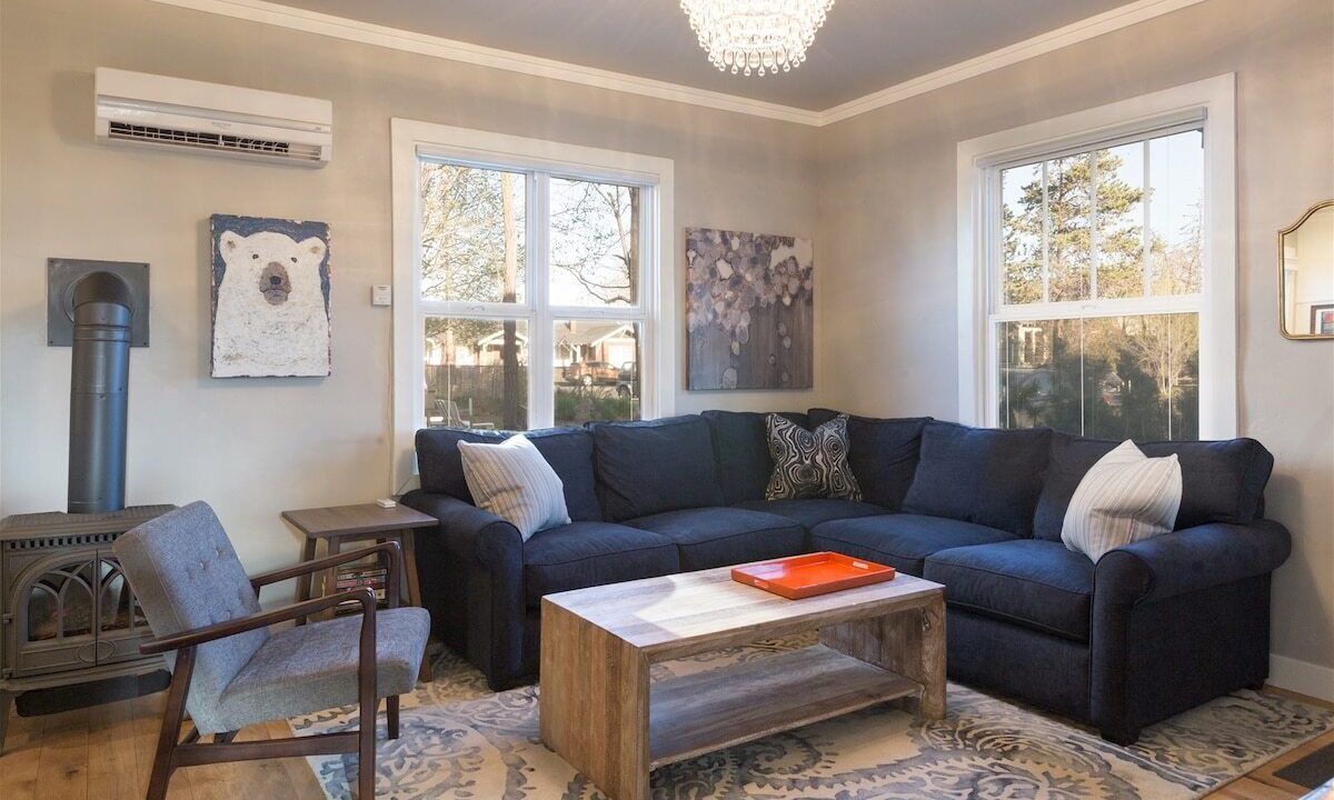 Photo of Livingroom in Old Bend