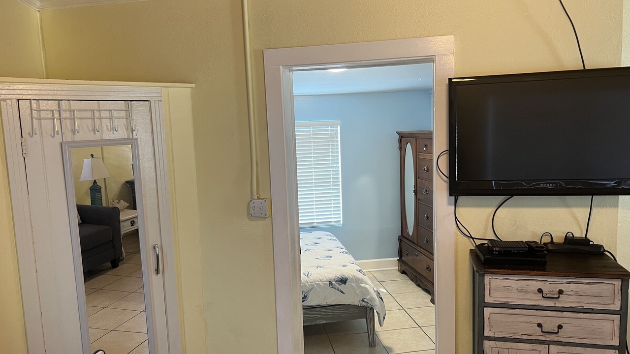 Photo of Bedroom in Laguna Beach Estates