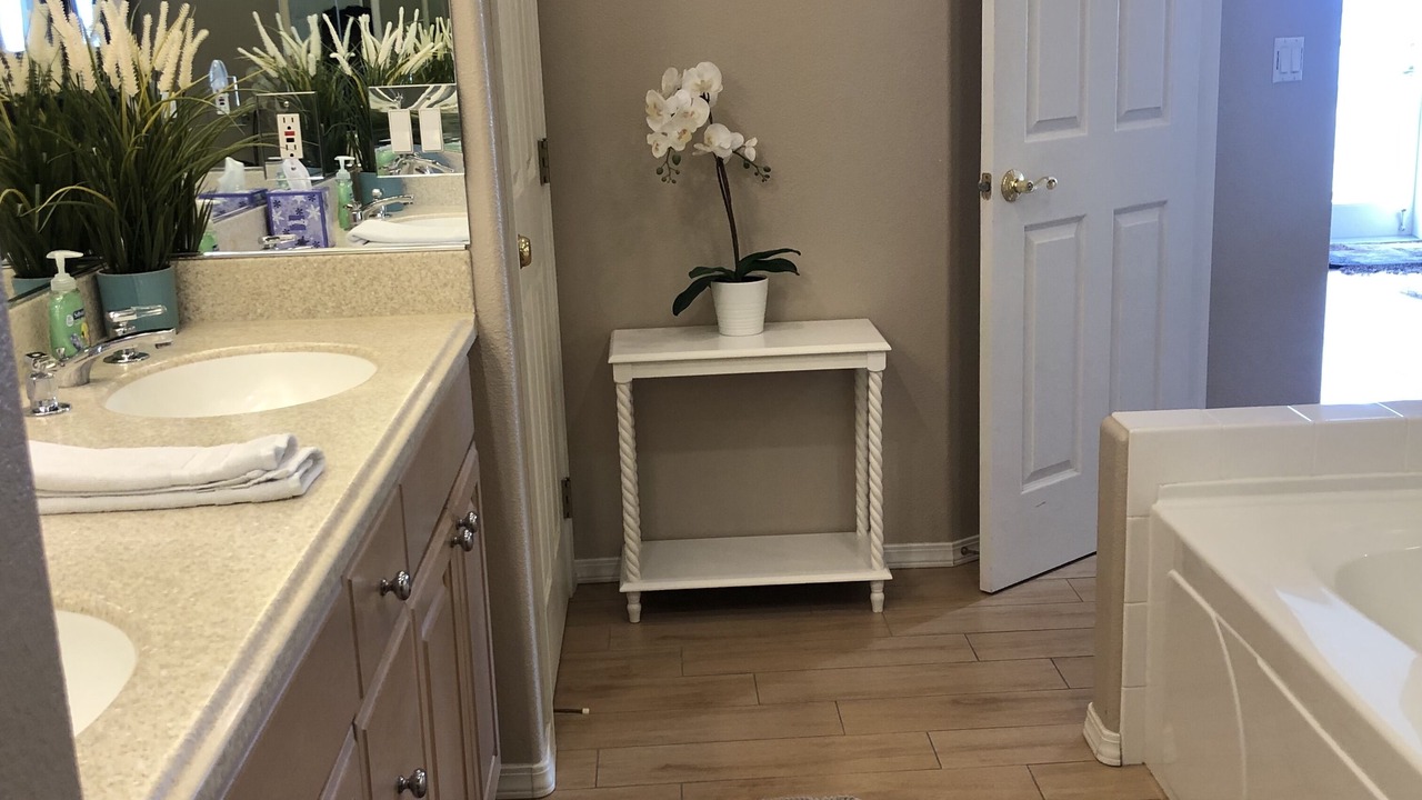 Photo of Bathroom in Seaside