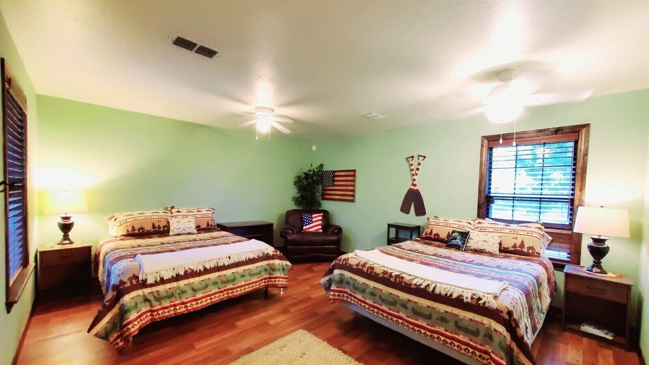 Photo of Bedroom in Smithville