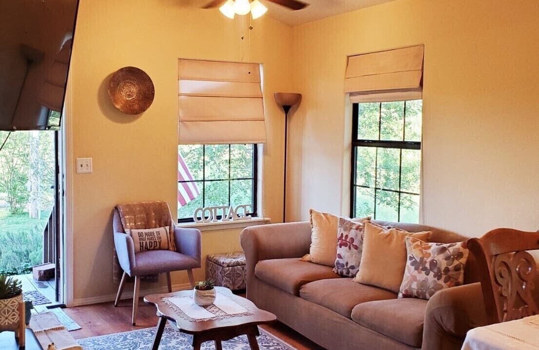 Photo of Livingroom in Smithville