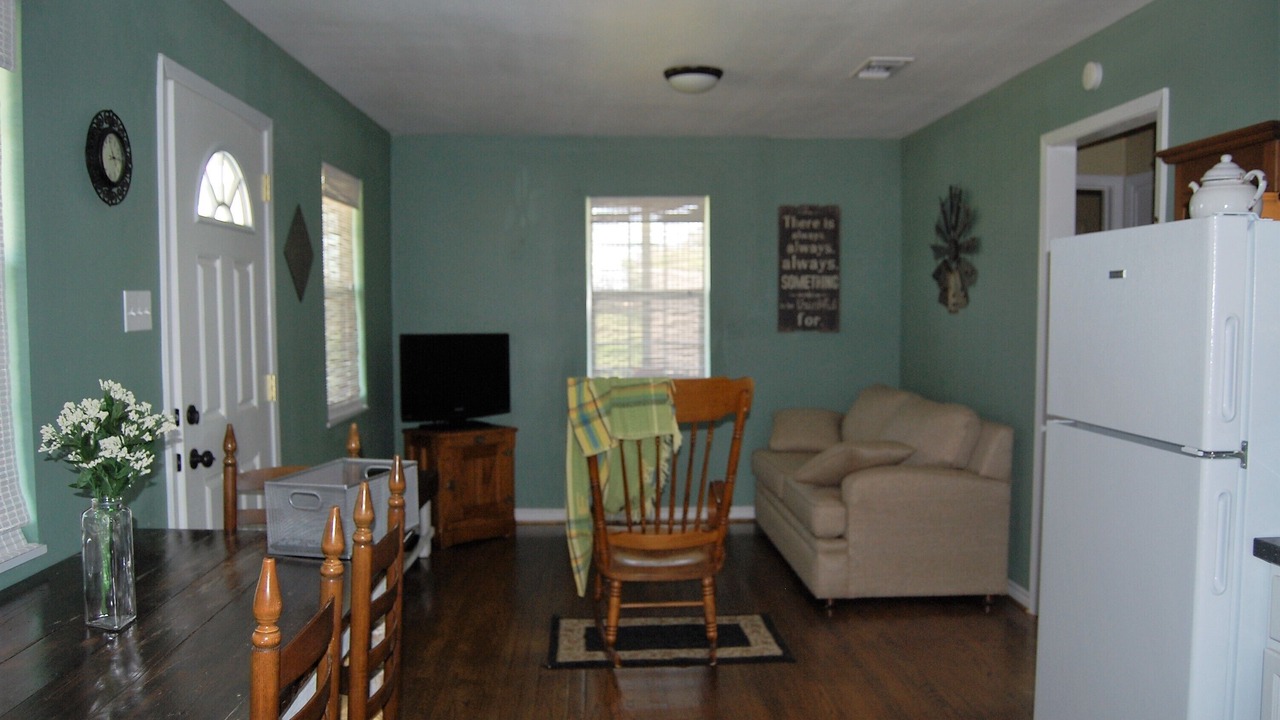 Photo of Livingroom in Grand Saline