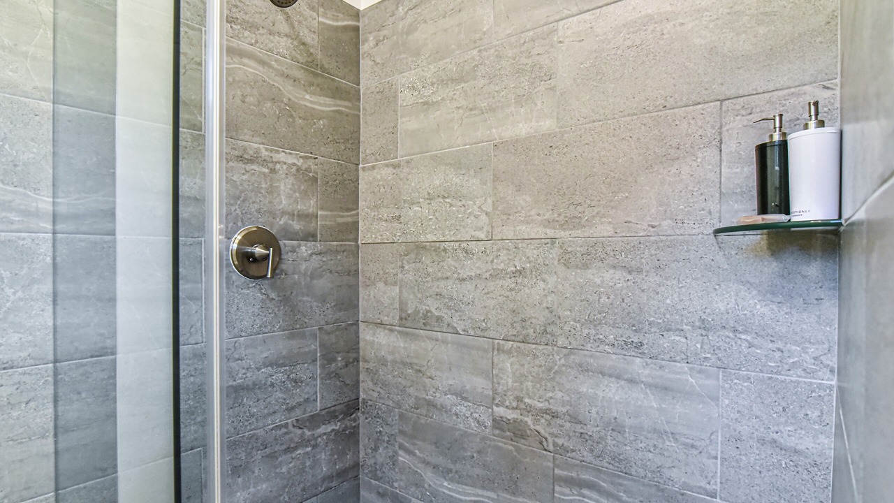Photo of Bathroom in East End - Valley Street