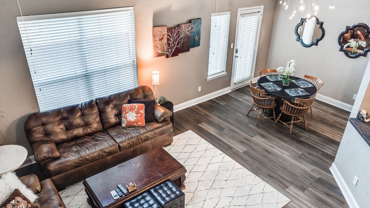 Photo of Livingroom in Carrollton