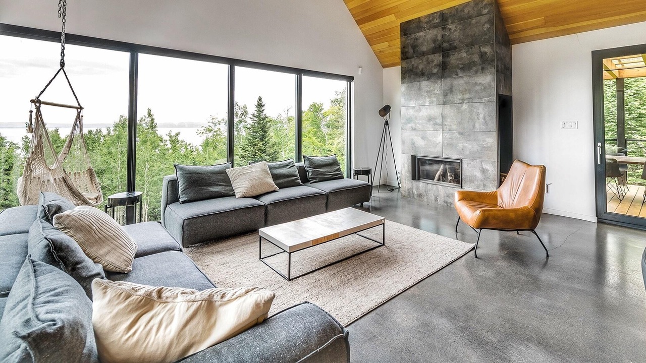 Photo of Livingroom in Petite-Riviere-Saint-Francois