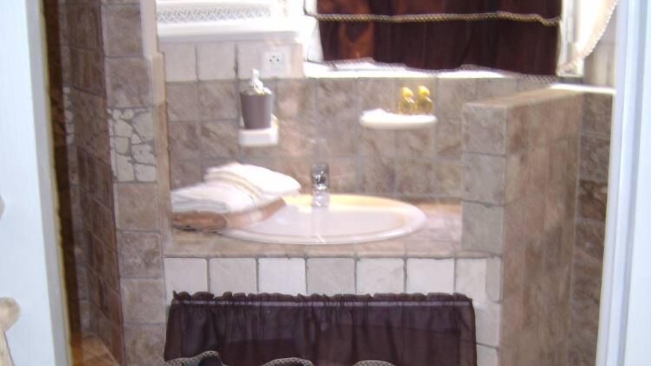 Photo of Bathroom in Pomas