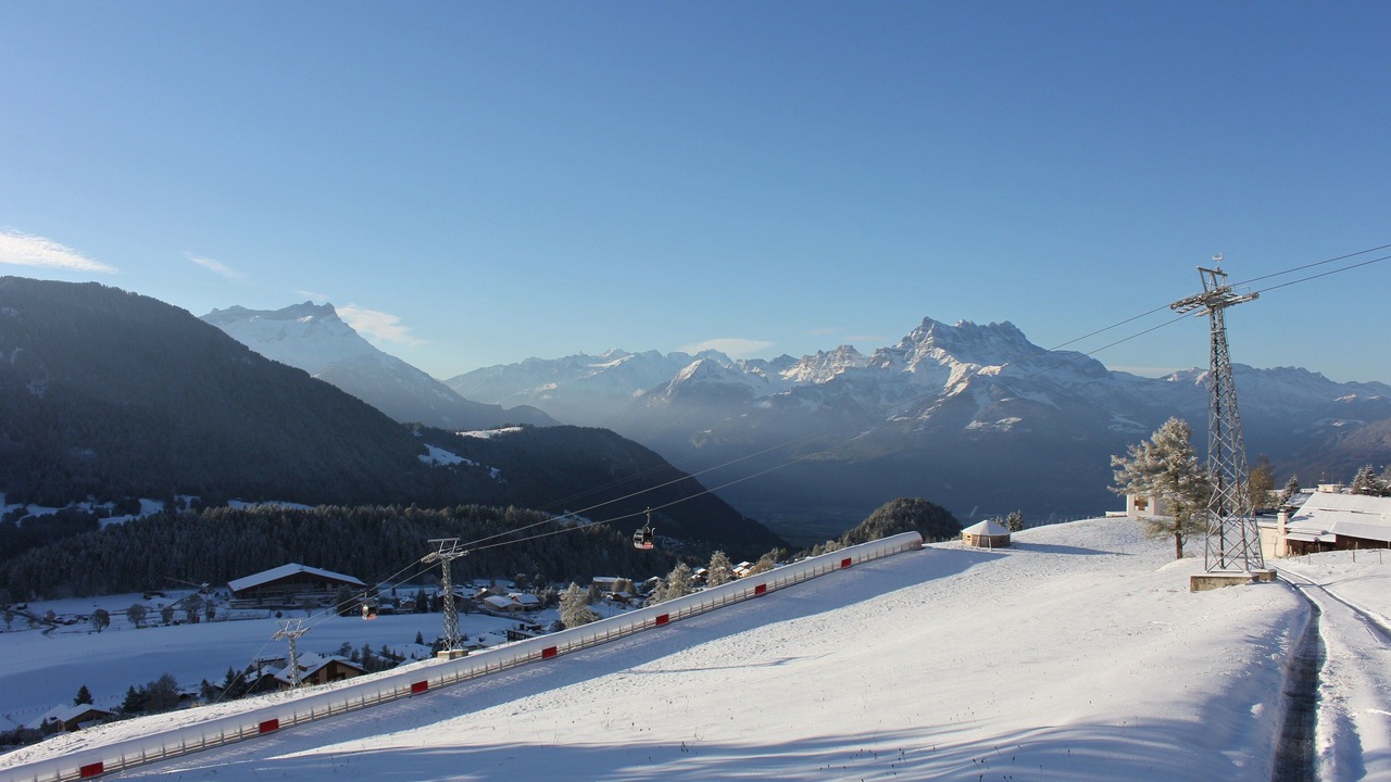 Photo of Others in Leysin