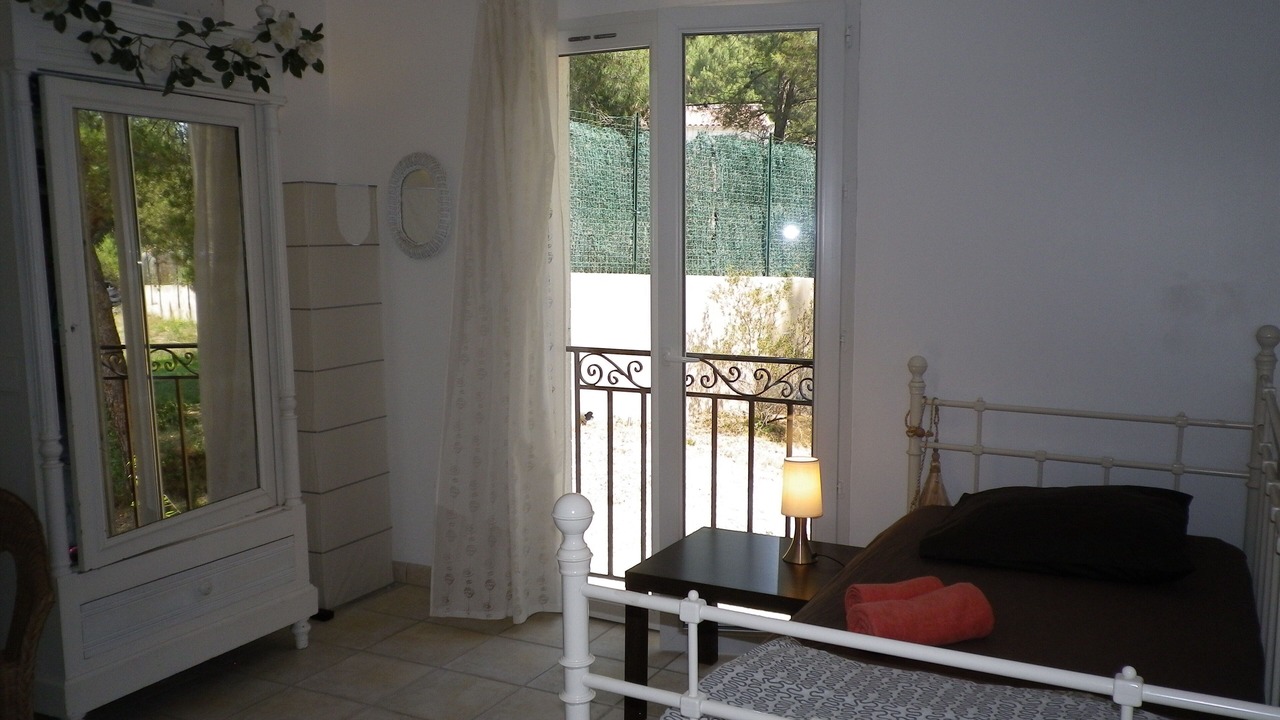 Photo of Bedroom in Ensues-la-Redonne
