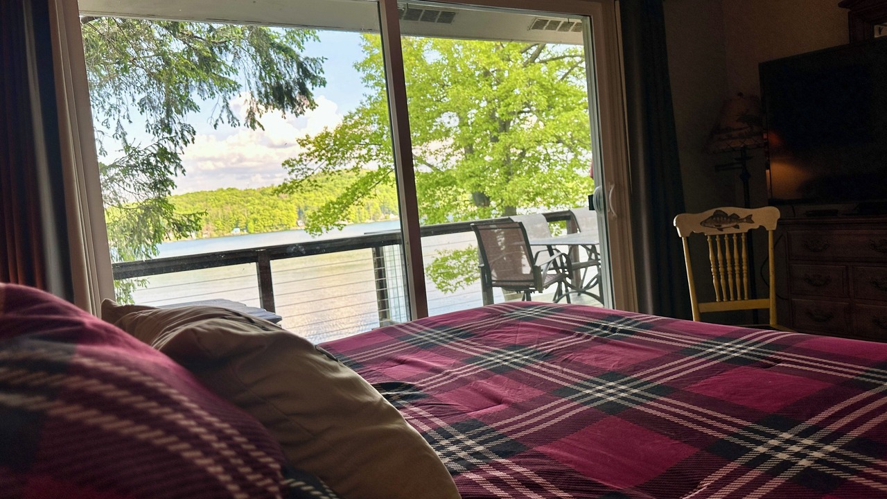 Photo of Bedroom in Town of Nelson
