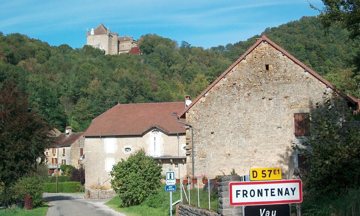 Photo of Others in Frontenay